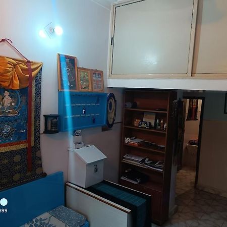 Tara Guest House بود جايا المظهر الخارجي الصورة