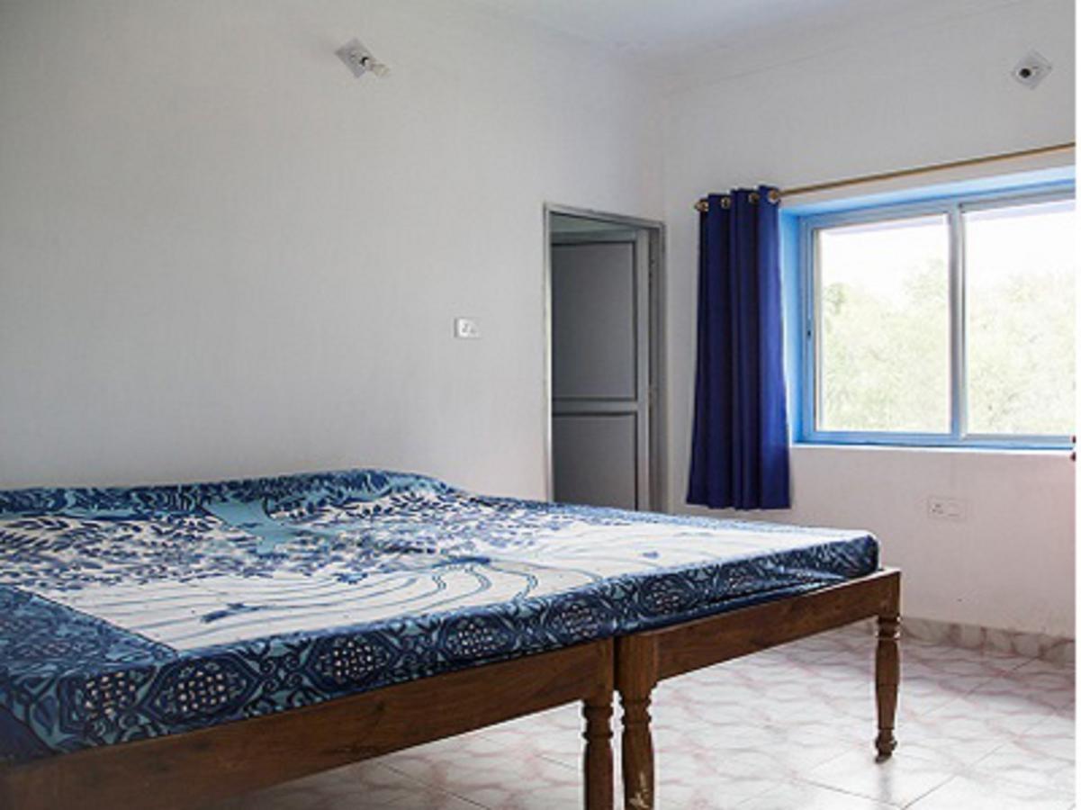 Tara Guest House بود جايا الغرفة الصورة