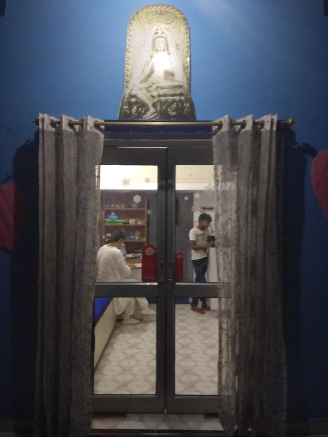 Tara Guest House بود جايا المظهر الخارجي الصورة